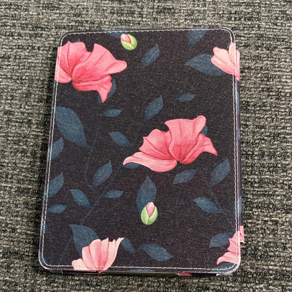 Floral Kindle Paperwhite Cover - Pink and Black